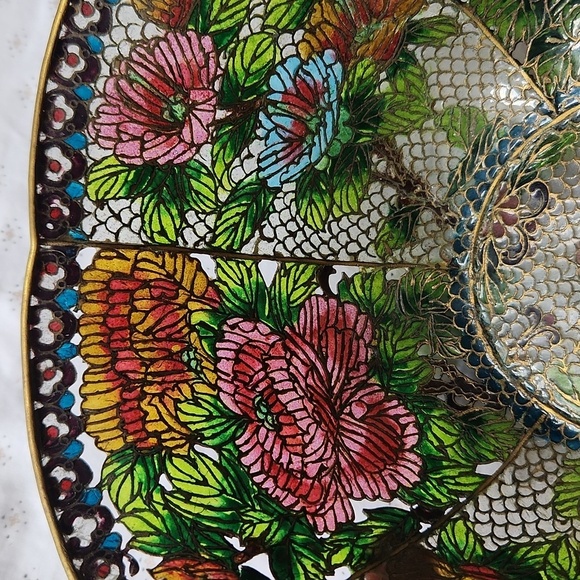 Antic Handmade Chinese Intricate  Plique-a-Jour  Bowl with Gold Accents - Picture 4 of 12